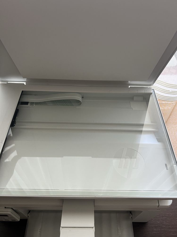 Продам принтер Laser Jet Pro MFP M130nw