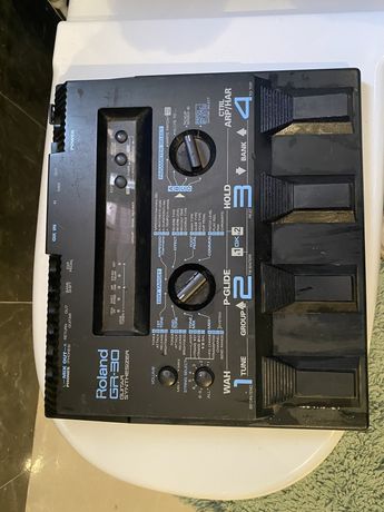 Sintetizador GR30 Roland
