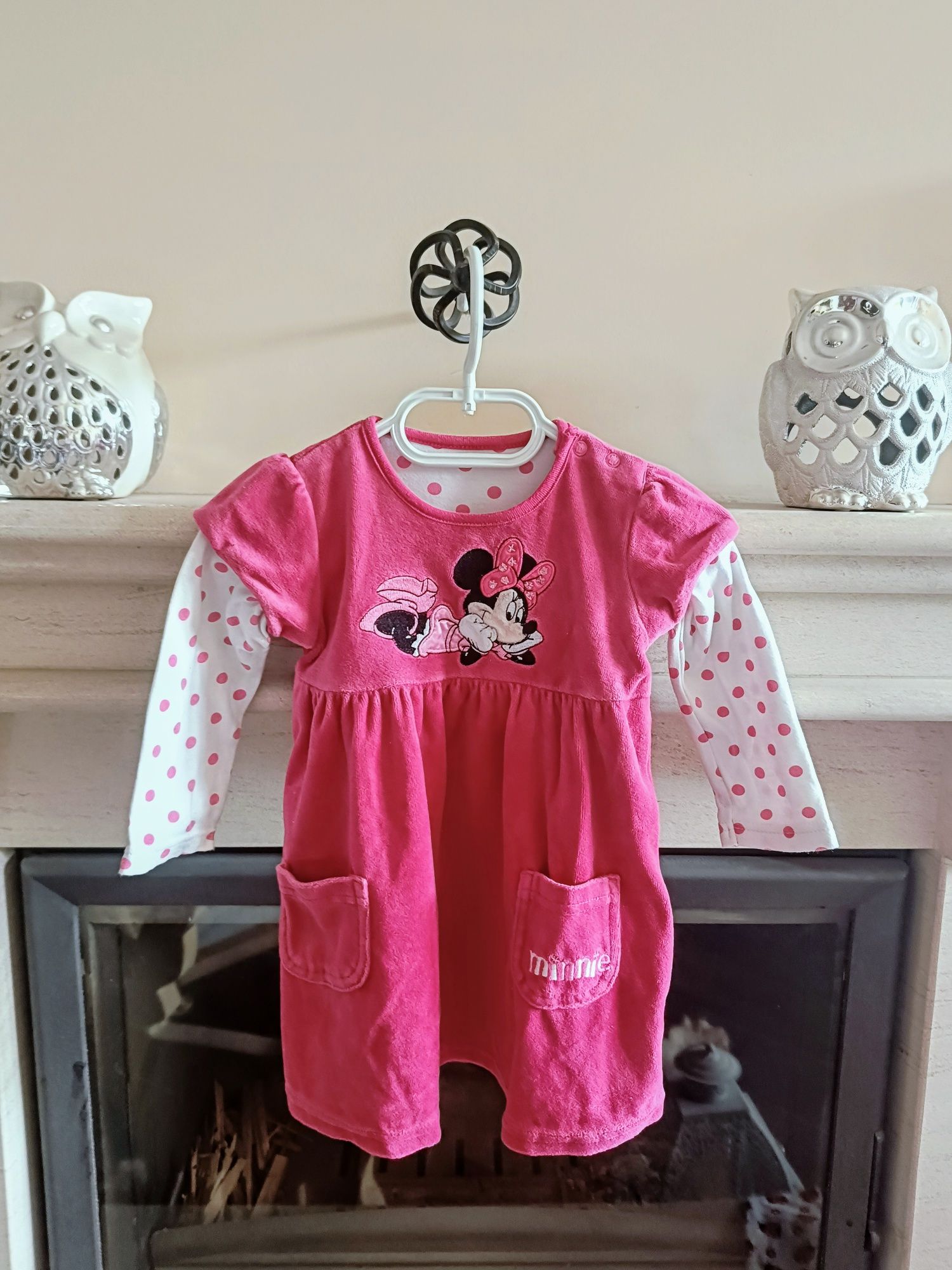 Śliczna sukienka z myszką Minnie