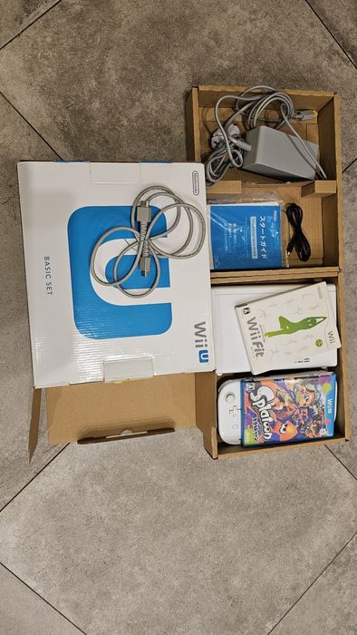 Konsola Nintendo WiiU 8GB Box z softmod tiramisu/aroma