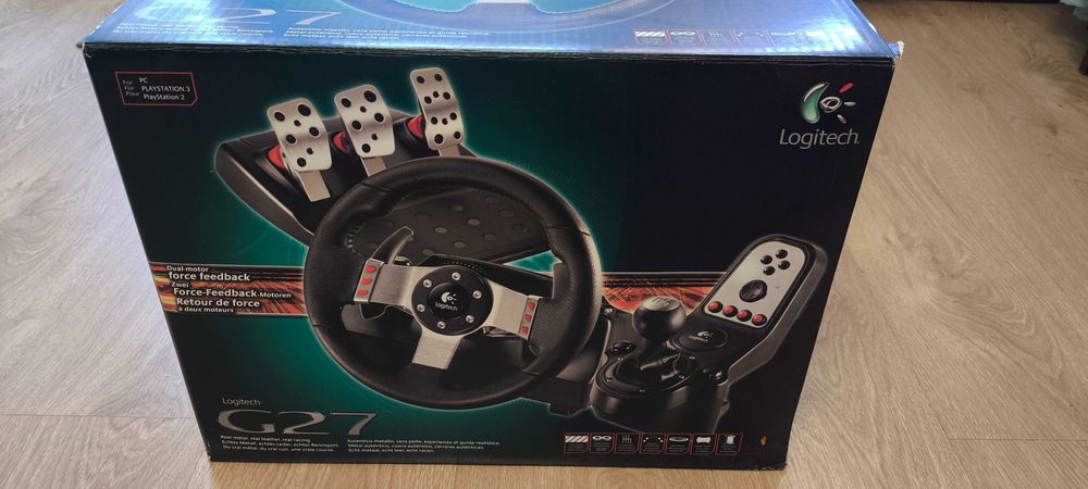 Продам ігрове кермо logitech G27
