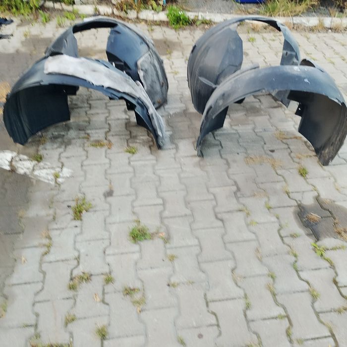 Chrysler Town&Country Lancia Voyager nadkola przód