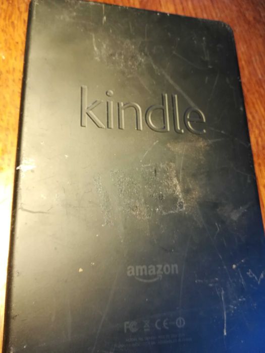 Планшет  Kindle Amazon D01400 не  работает