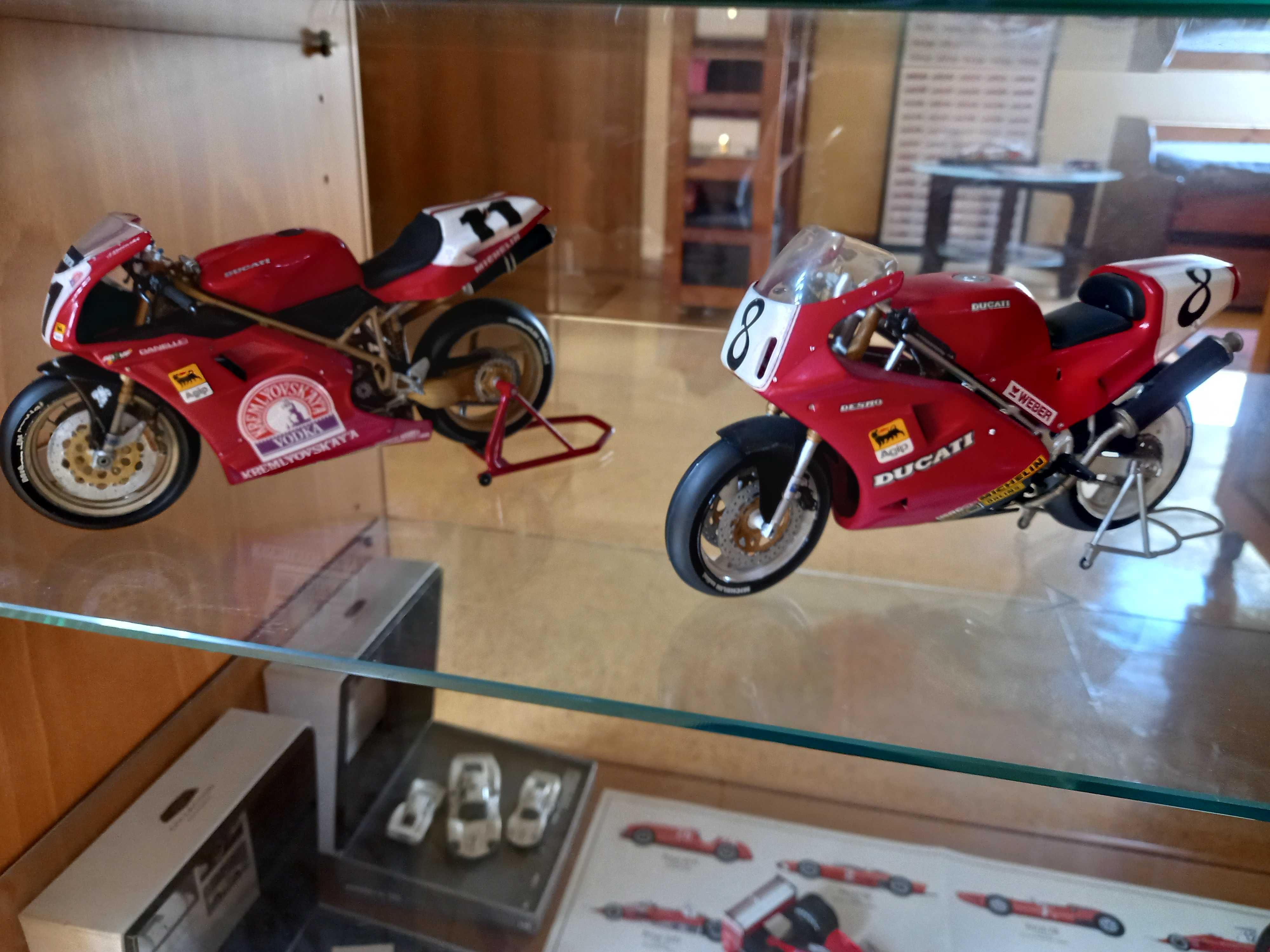 Ducati modelismo  1/8