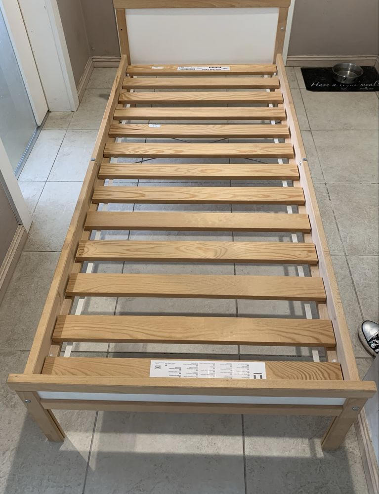 Łóżko Ikea Sniglar z materacem bez barierki 165x77