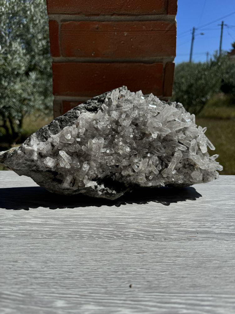 Cristal vindo da Suíça Vários cristais formados