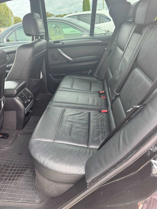 Sprzedam BMW X5 3.0D *klima *panorama *hak *4x4