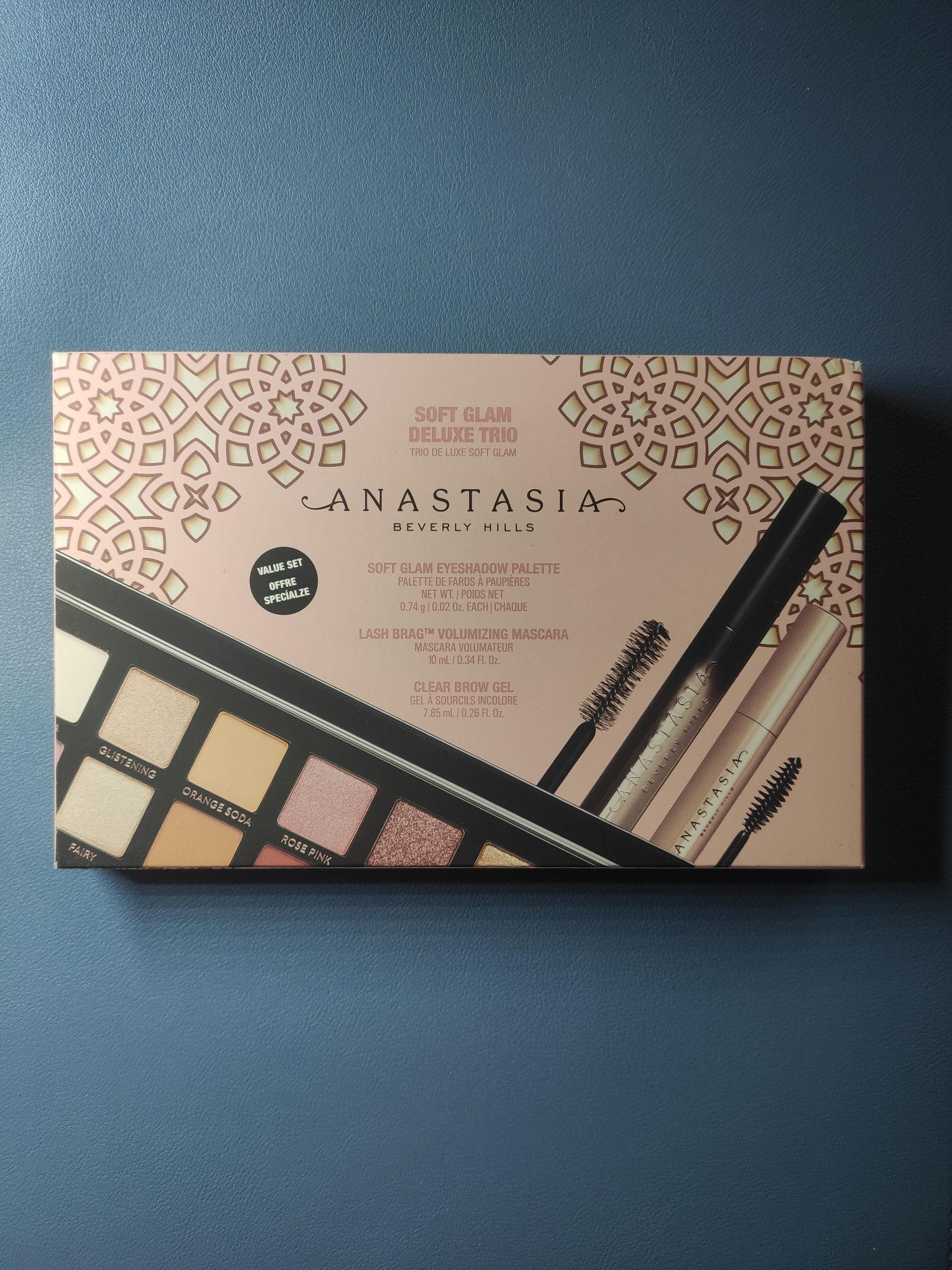 Набір Anastasia Beverly Hills палітра тіней soft glam туш гель