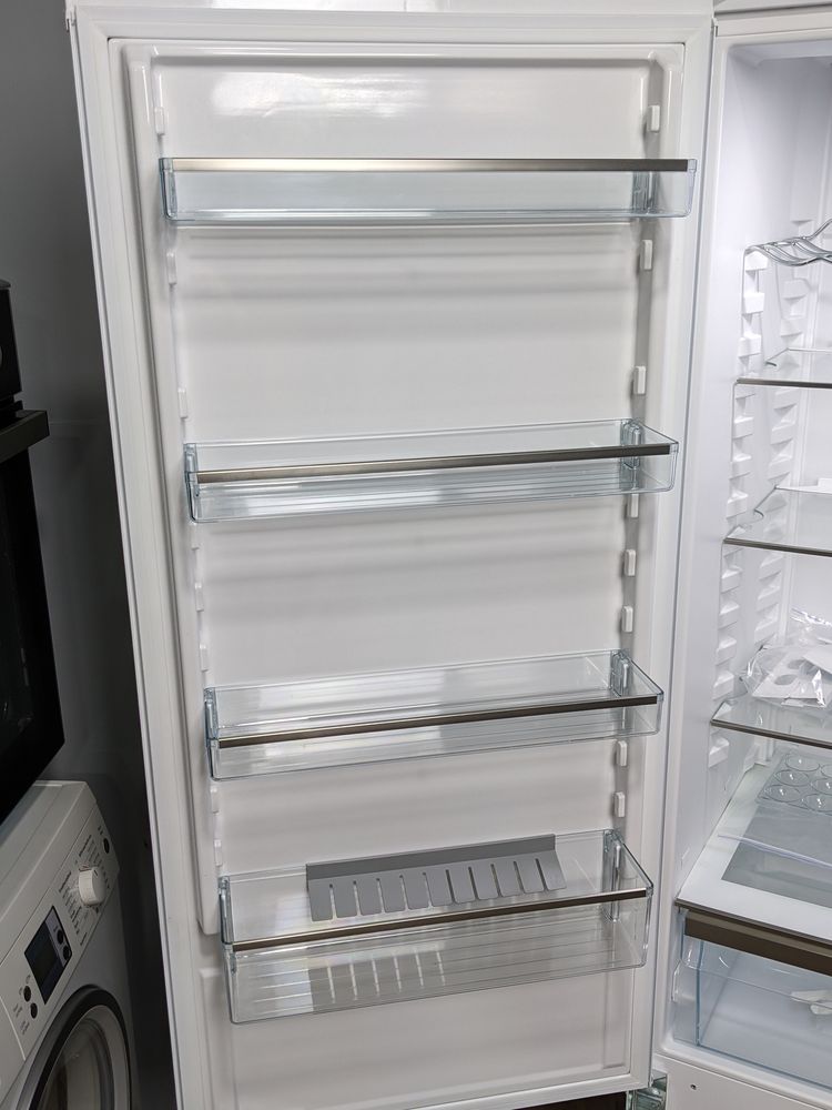 Вбудований холодильник Miele KF 7742D Як НОВИЙ SensorTouch DuplexCool