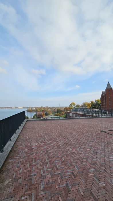 Сдам помещение свободного назначения ж/к Mayak, центр, парк Шевченко