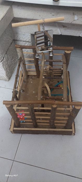 Brinquedo para pássaro