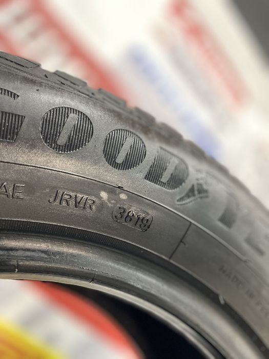 Шини зимові GoodYear R15 195/65