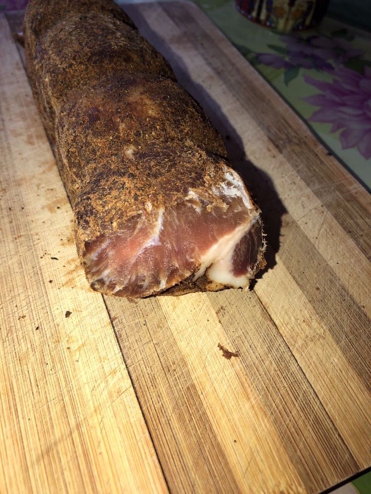 Мясо сыровяленое