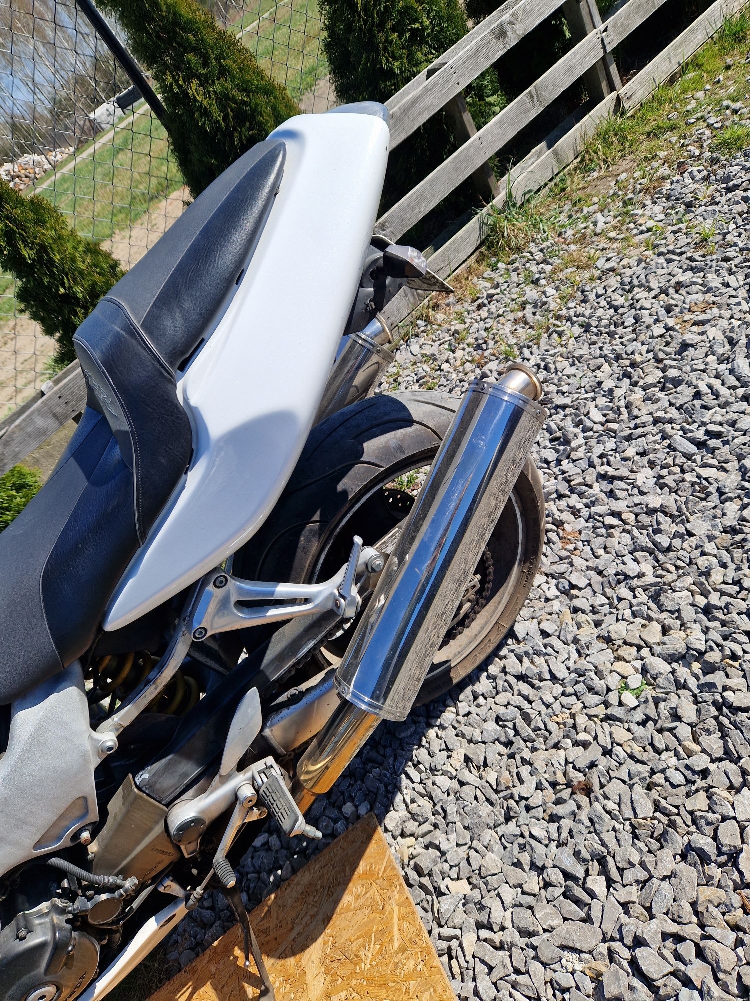 Sprzedam motocykl vtr1000