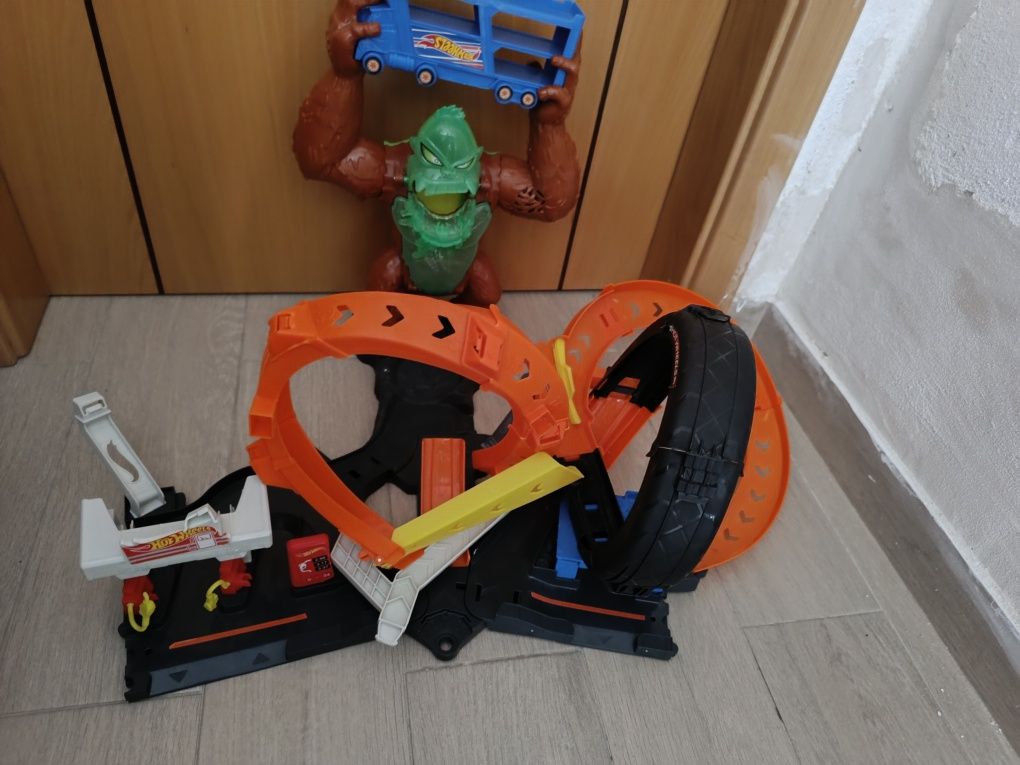 Pista hot wheels city gorila