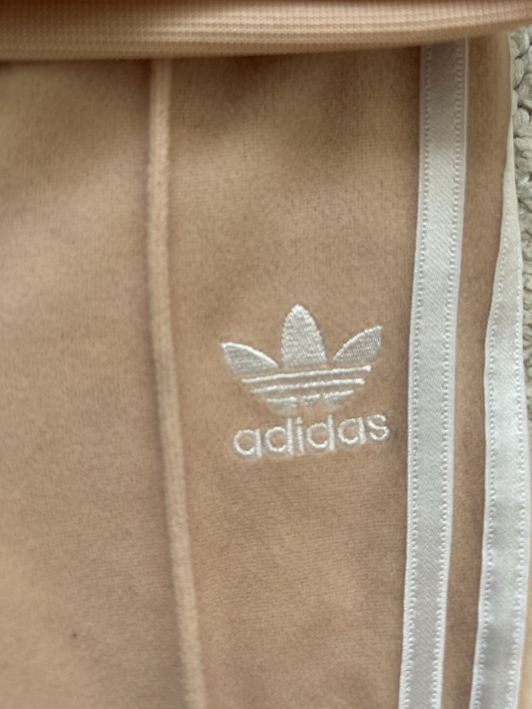 Dres adidas r.86