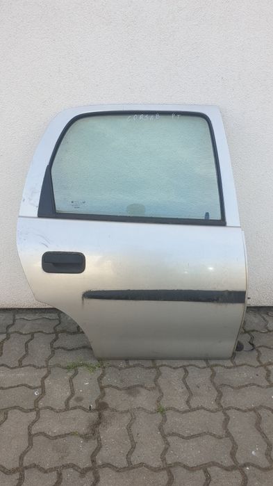 Opel corsa B 5d drzwi kompletne prawy tył tylne prawe