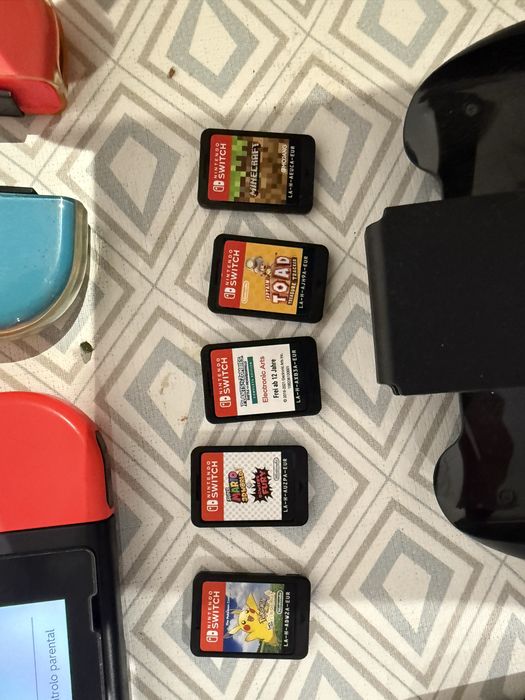 Nintendo Switch + Acessorios + Joycons Extra e 5 Jogos