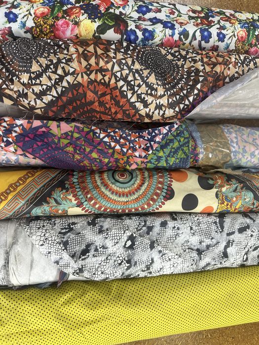 Ткань Плащевка Лаке Принт