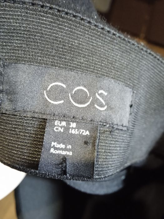 Спідниця з вовни від COS