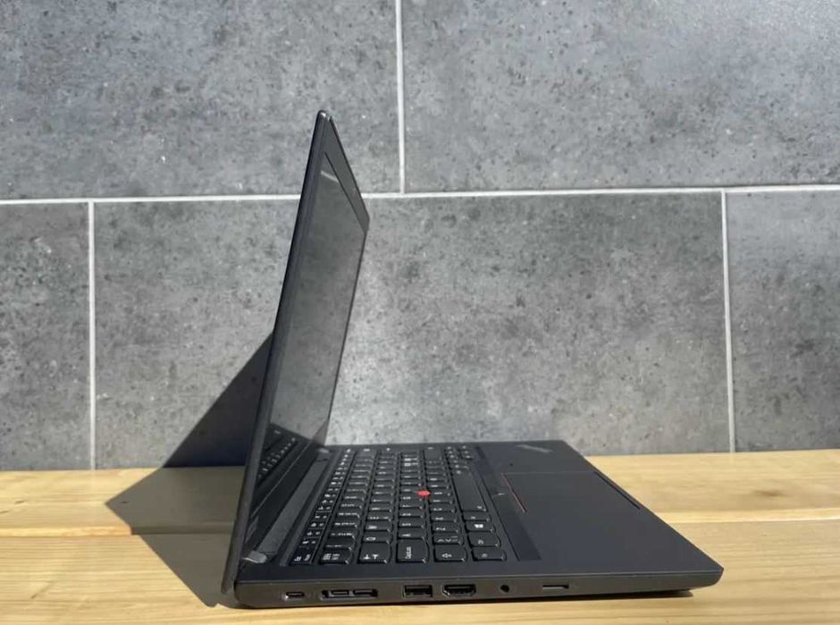 Ноутбук Lenovo ThinkPad T490/i5-8365U/16Gb/256Gb/14”/FHD/IPS/Гарантія