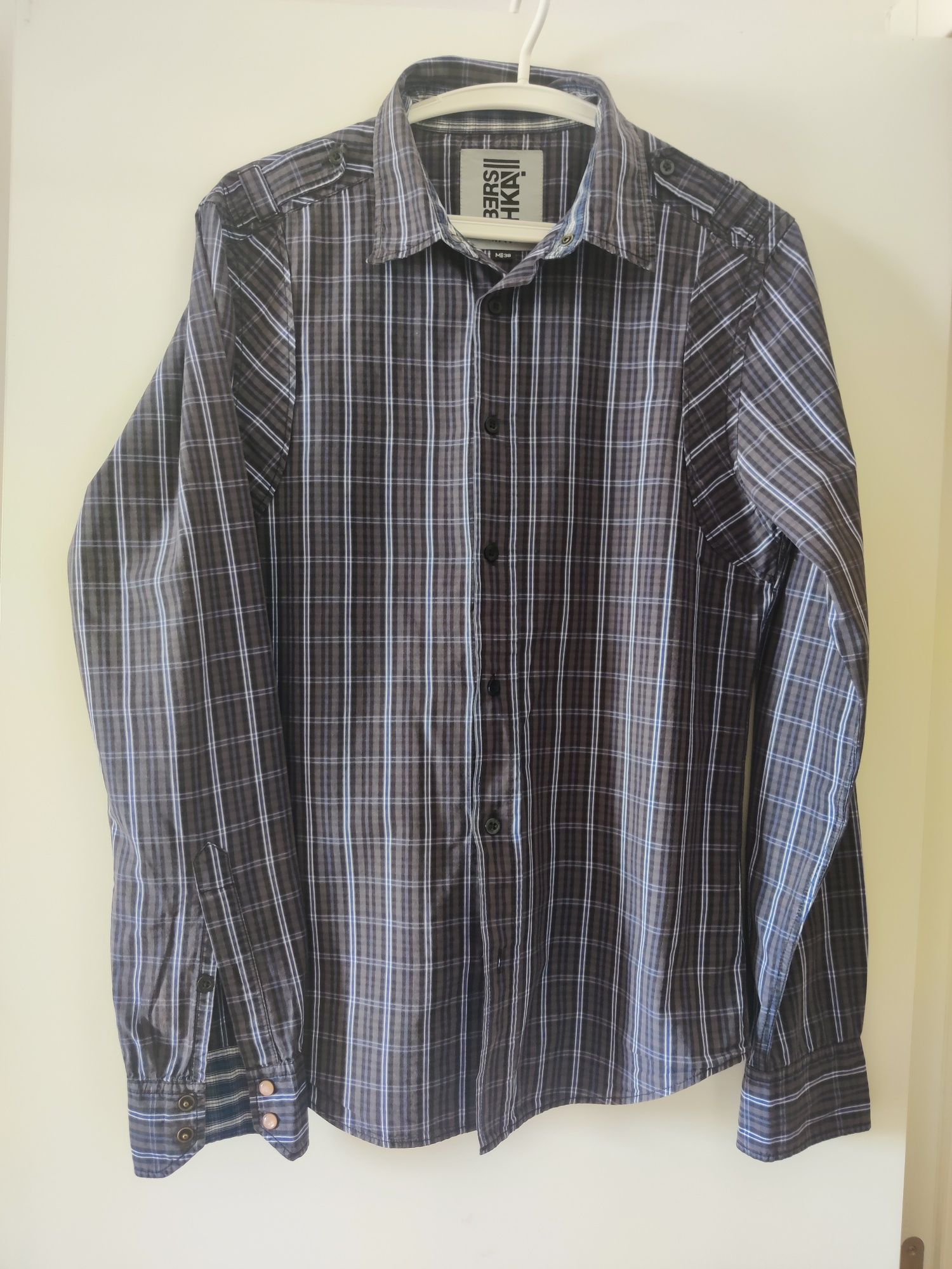 5 camisas tamanho M / Zara Bershka Springfield