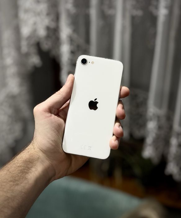 iPhone SE 2020 | 128 GB | biały | ładowarka!