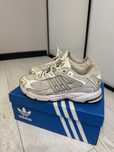 Оригінальні жіночі кросівки adidas response cl ,жіночі кросівки адідас