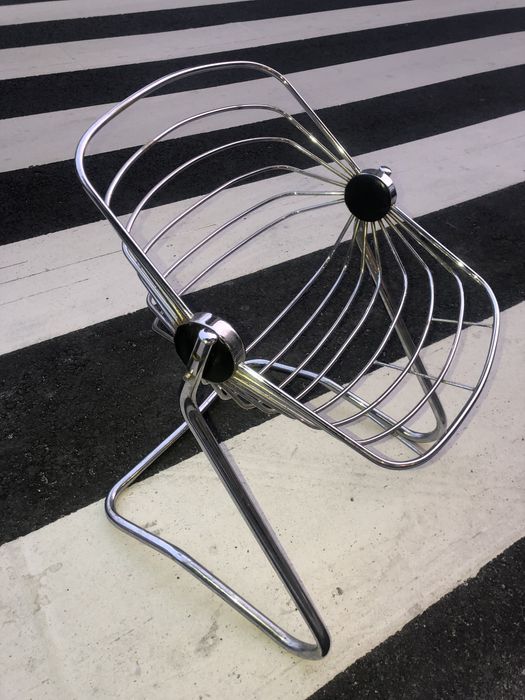 Cadeira vintage italiana tubular em aço cromado, anos 1970