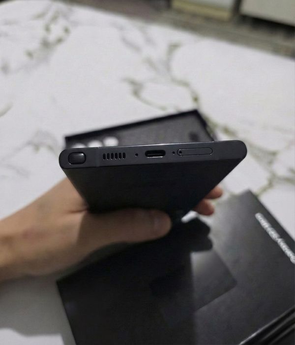 Samsung S23 Ultra - 8/256, 6.8", Snapdragon 8 gen 2 / 2 фізичні СІМ!