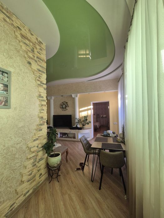 Продаж 2 -х кімнатної квартири в районі Медколеджу!