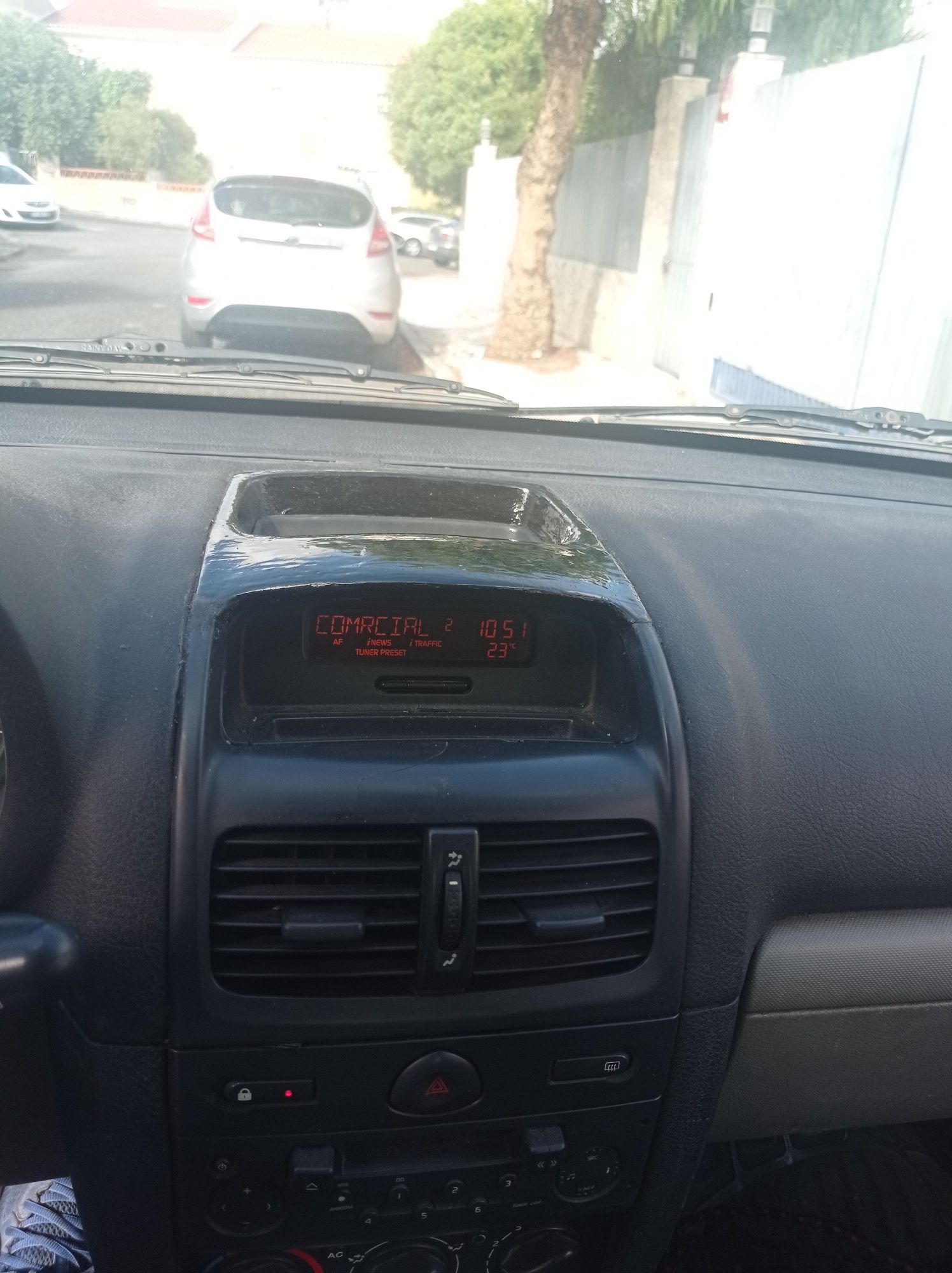 Clio 2 phase 2 1.2 16v