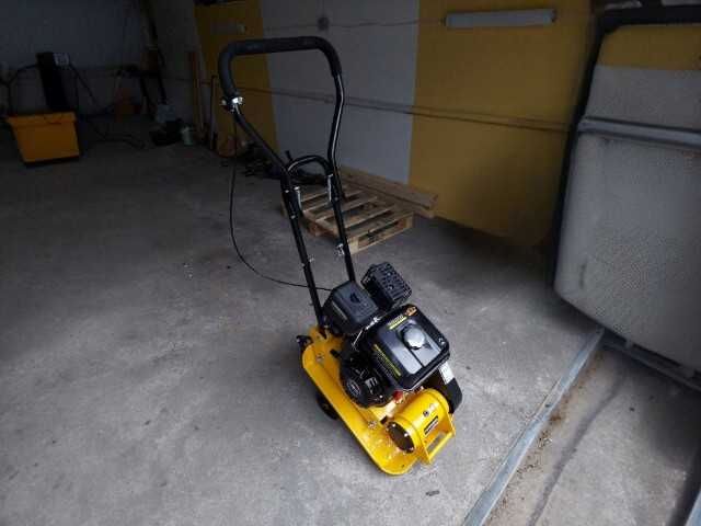 Трамбовка віброплита бензинова Higher 60 кг виброплита бензиновая