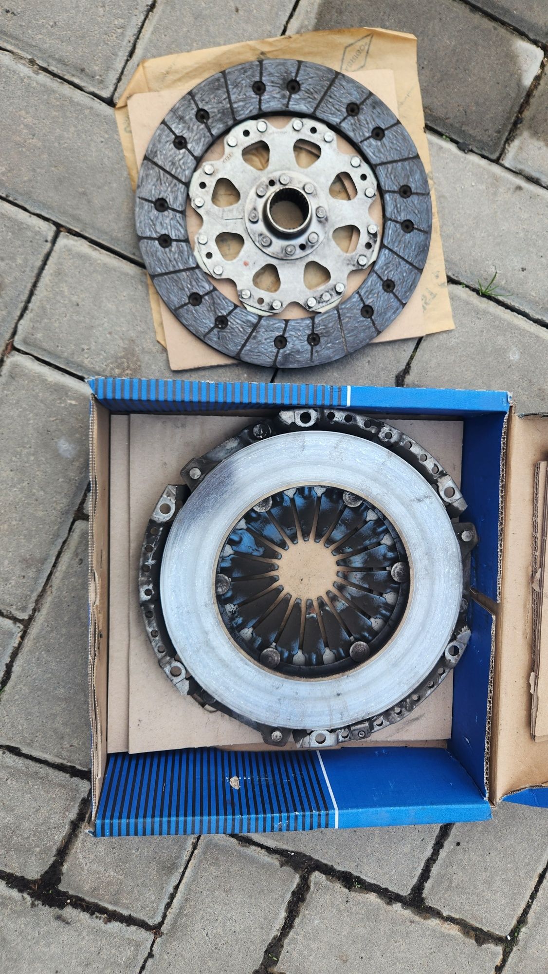 Корзина та диск щеплення Audi a4b8 2.0 tdi 3000970072 SACHS корзина +д