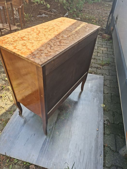 Komoda z epoki koniec XIX wieku