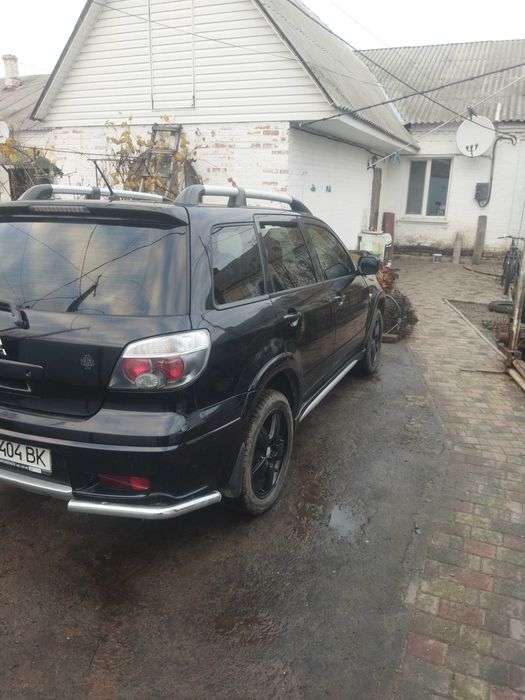 Митсубиси Аутлендер