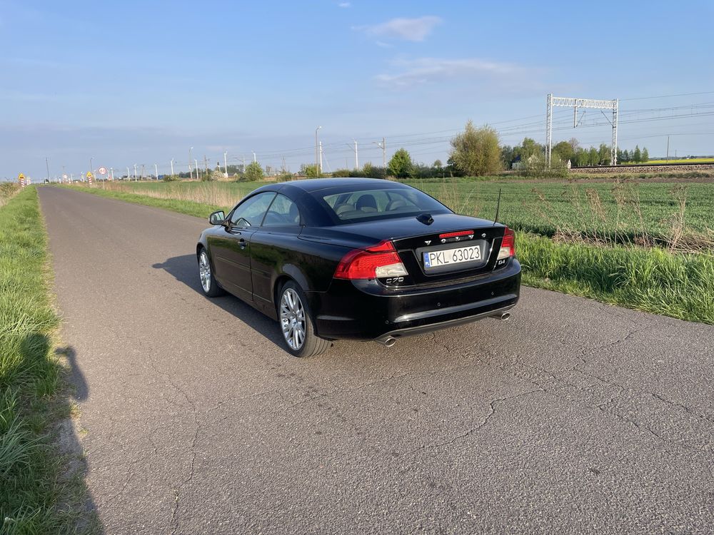 Volvo c70 2,0 D4 177km bixenon skora grzane fotele maly przebieg