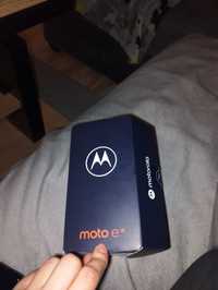 Smartfon Motorola Moto e13