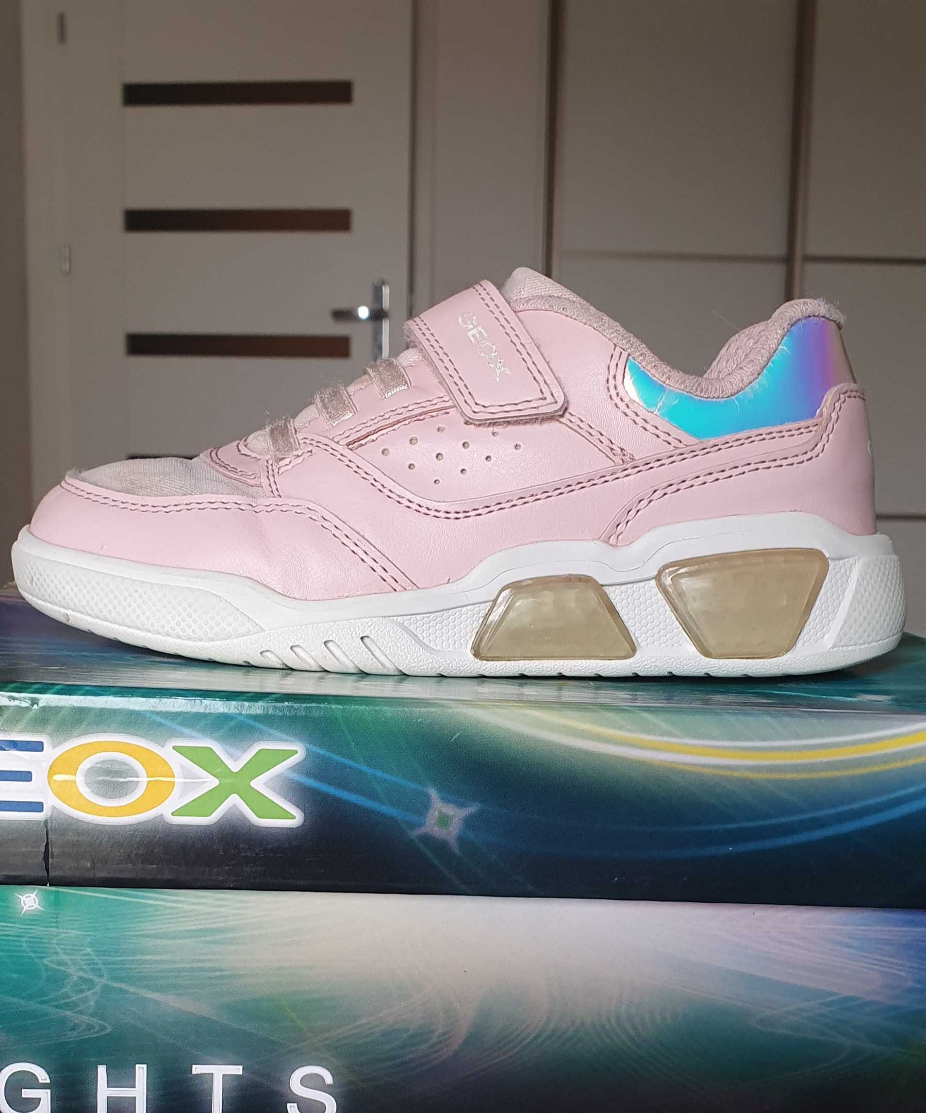 Sneakersy dziewczęce, buty dla dziewczynki Geox, rozmiar 32