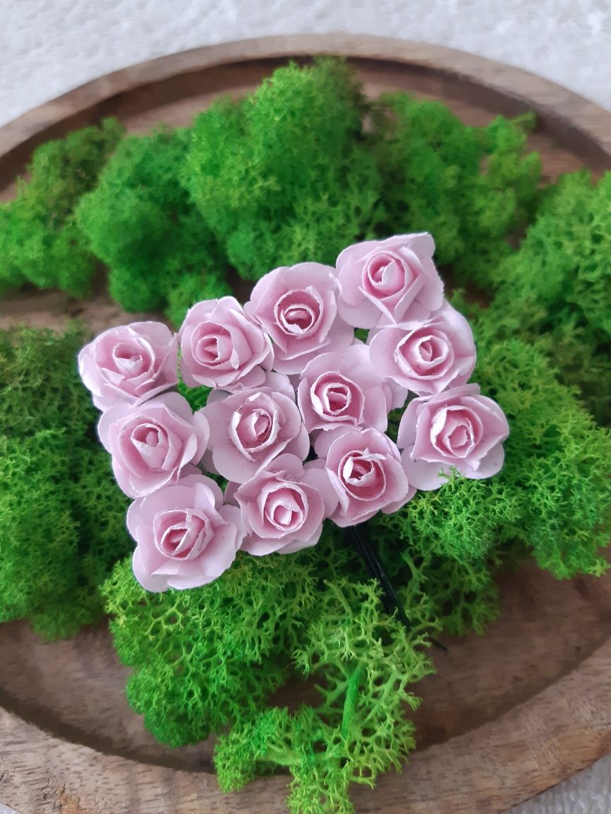 Kwiatki różyczki papierowe mini scrapbooking kartki 72 szt