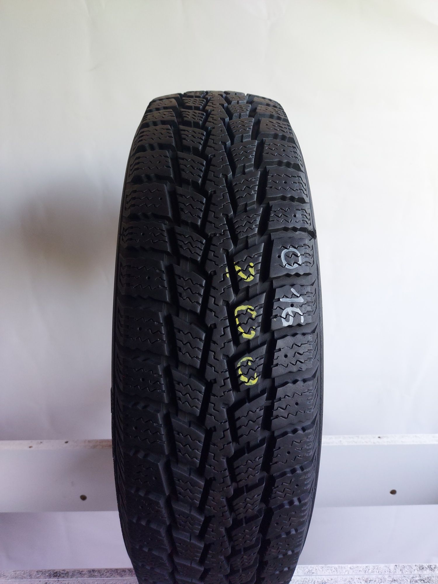 Opona pojedyncza 195/14c kumho power grip kc11 nr 016