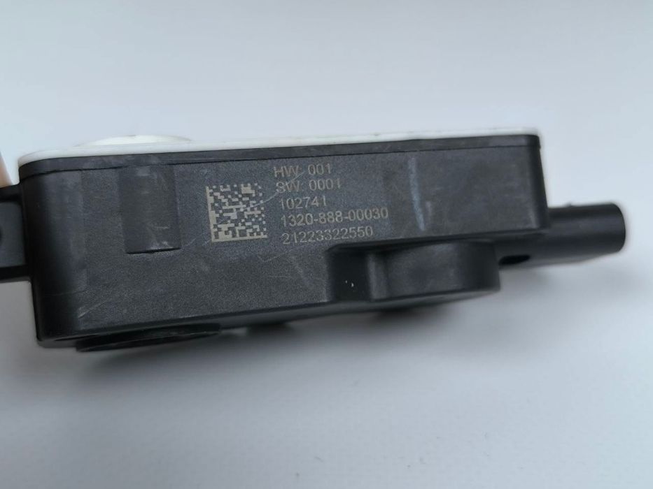 Моторчик люверси (Новий оригінал) Tesla Model 3/Y 1559787-00-B