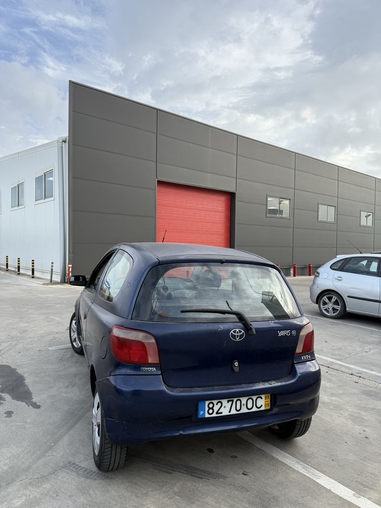 Toyota Yaris 1.0 VVT-I • Económico e Fiável
