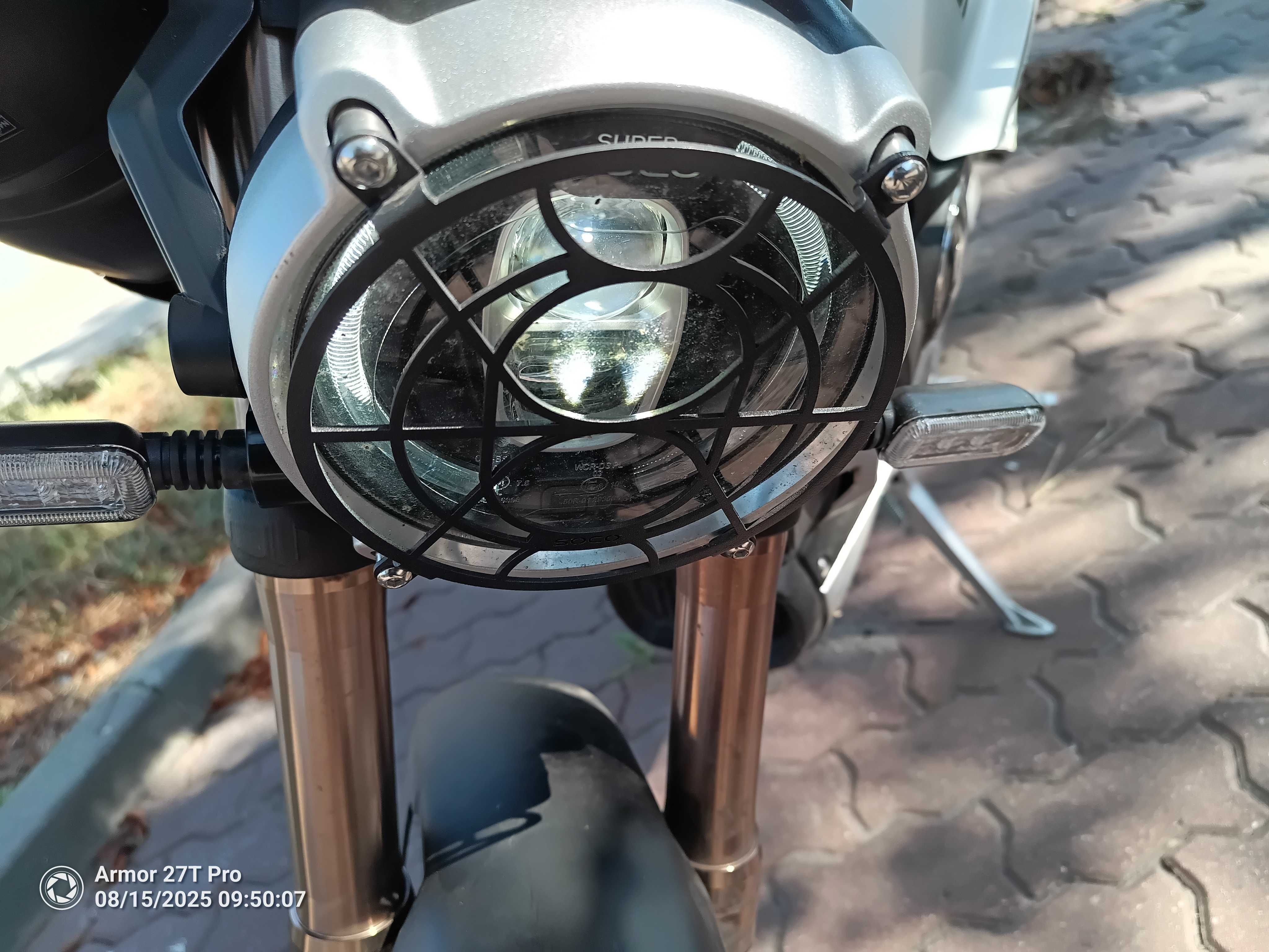 Motocykl elektryczny Super Soco TCMax 2022