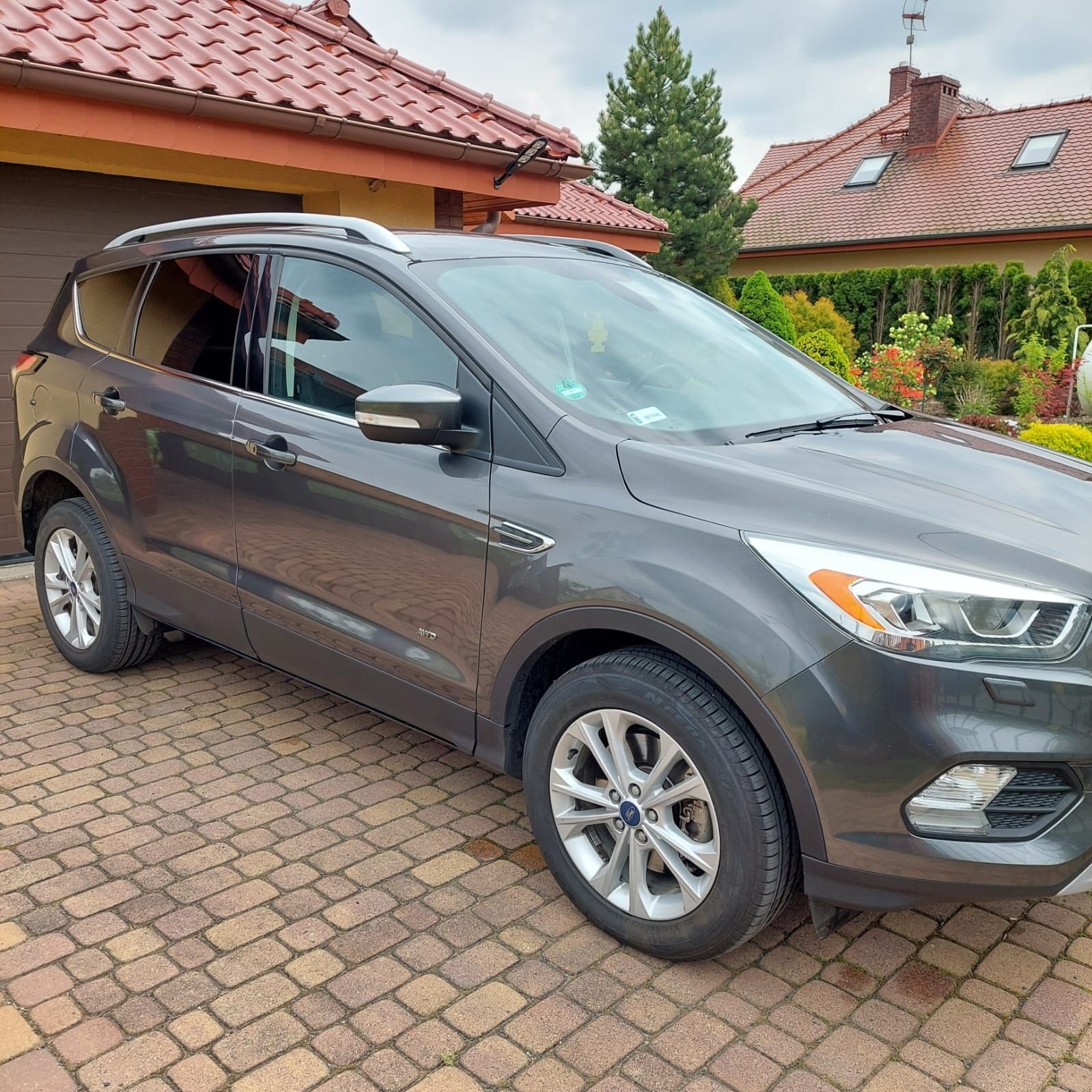 Ford Kuga 2.0 TDCI 4x4 Automat 180KM