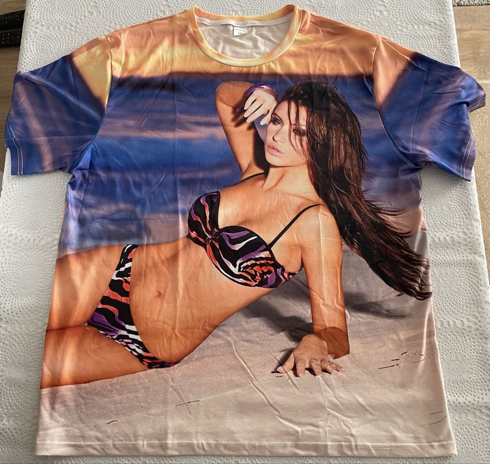 Koszulka 3D „Kobieta w Stroju Kąpielowym” 1XL z krótkim rękawem