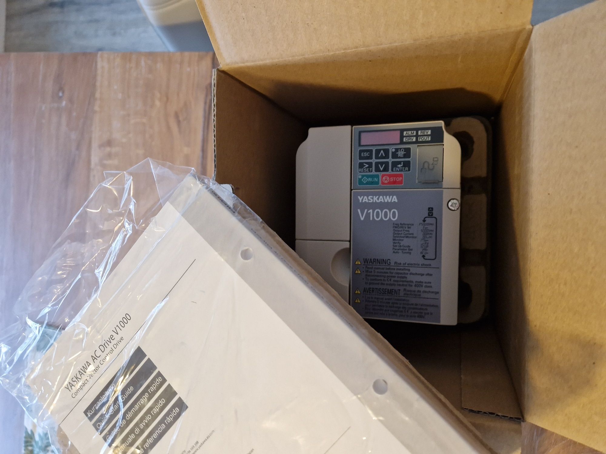 Yaskawa V1000 Seires AC Drive inversor CIMR-VA4A0002BAA