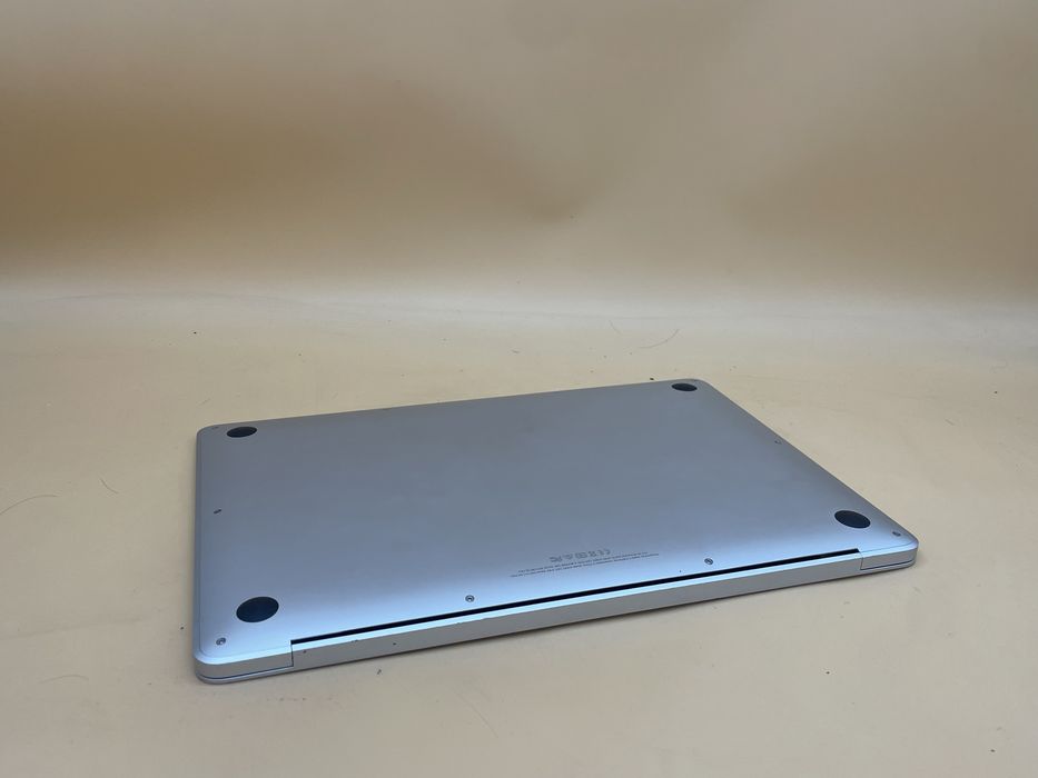 Macbook air 2019 128 ssd i5