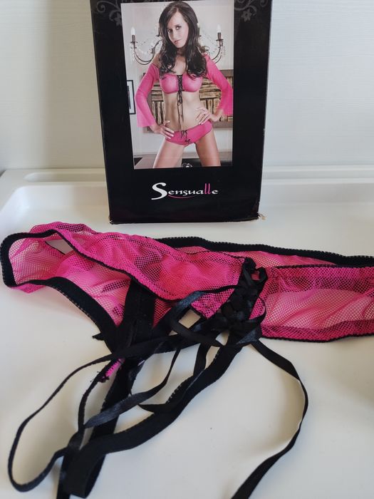 Bielizna sexy koszulka i figi różowe rozm. uniwersalny NOWE