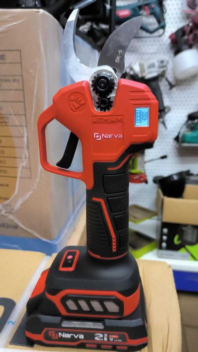 Аккумуляторный БЕСЩЕТОЧНЫЙ секатор Narva NS-21BL/табло/акумм./зарядка.